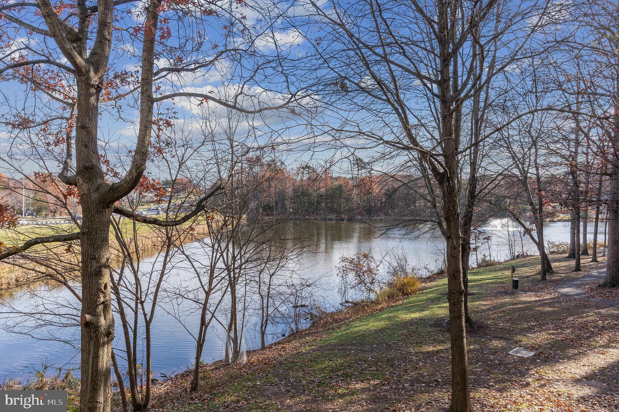 1712 Lake Shore Crest Dr #14