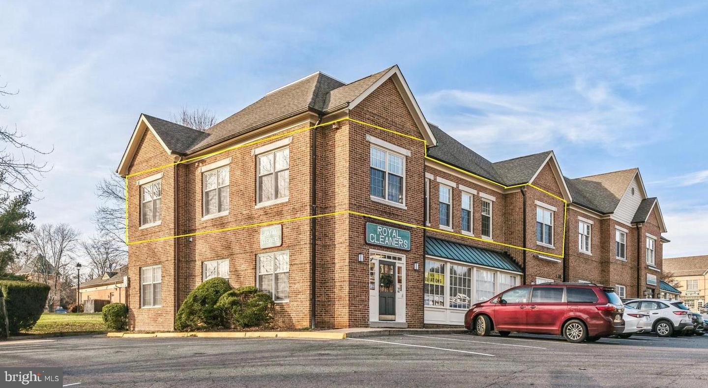 9913 Georgetown Pike #13