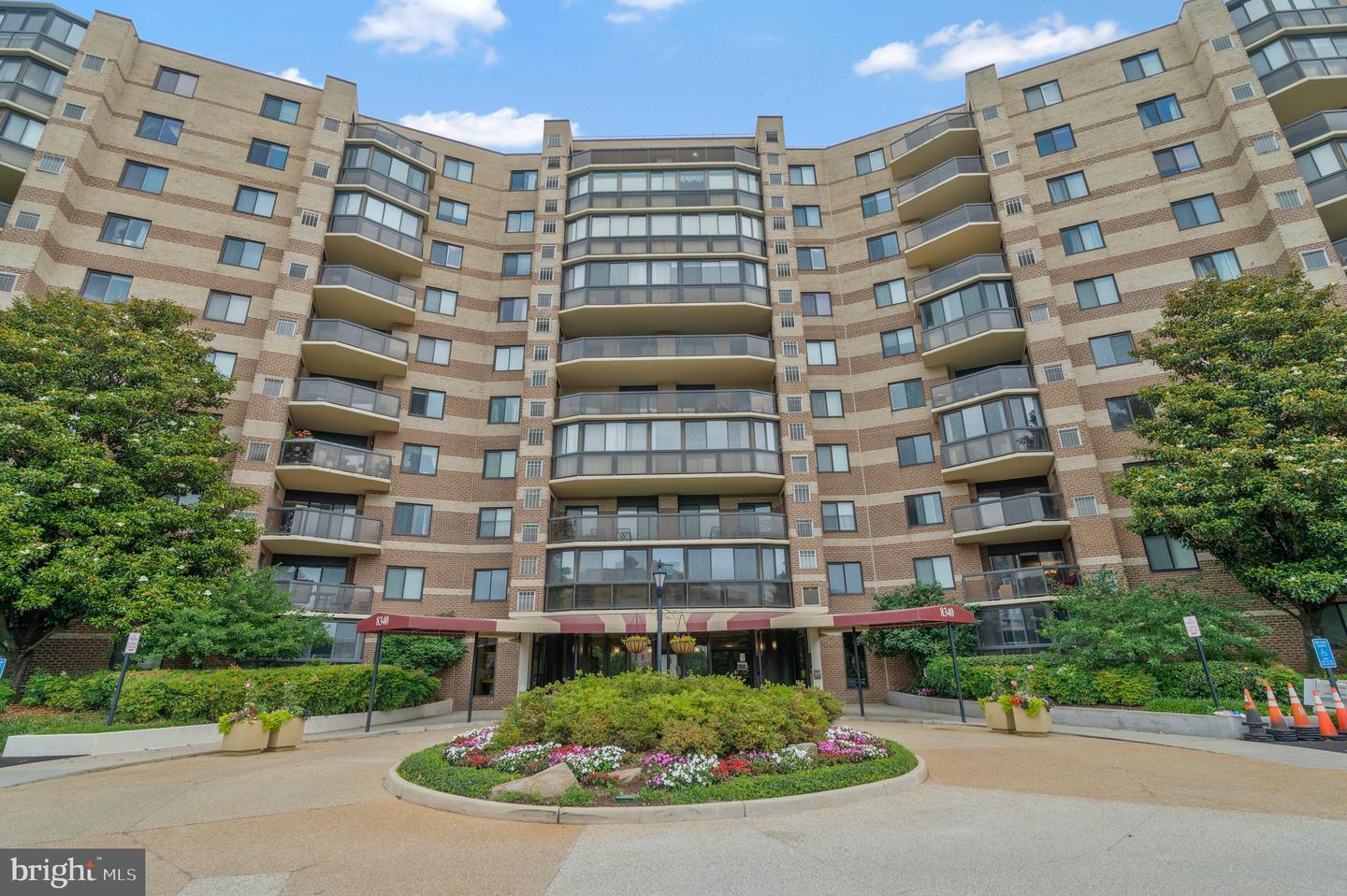 8340 Greensboro Dr #821