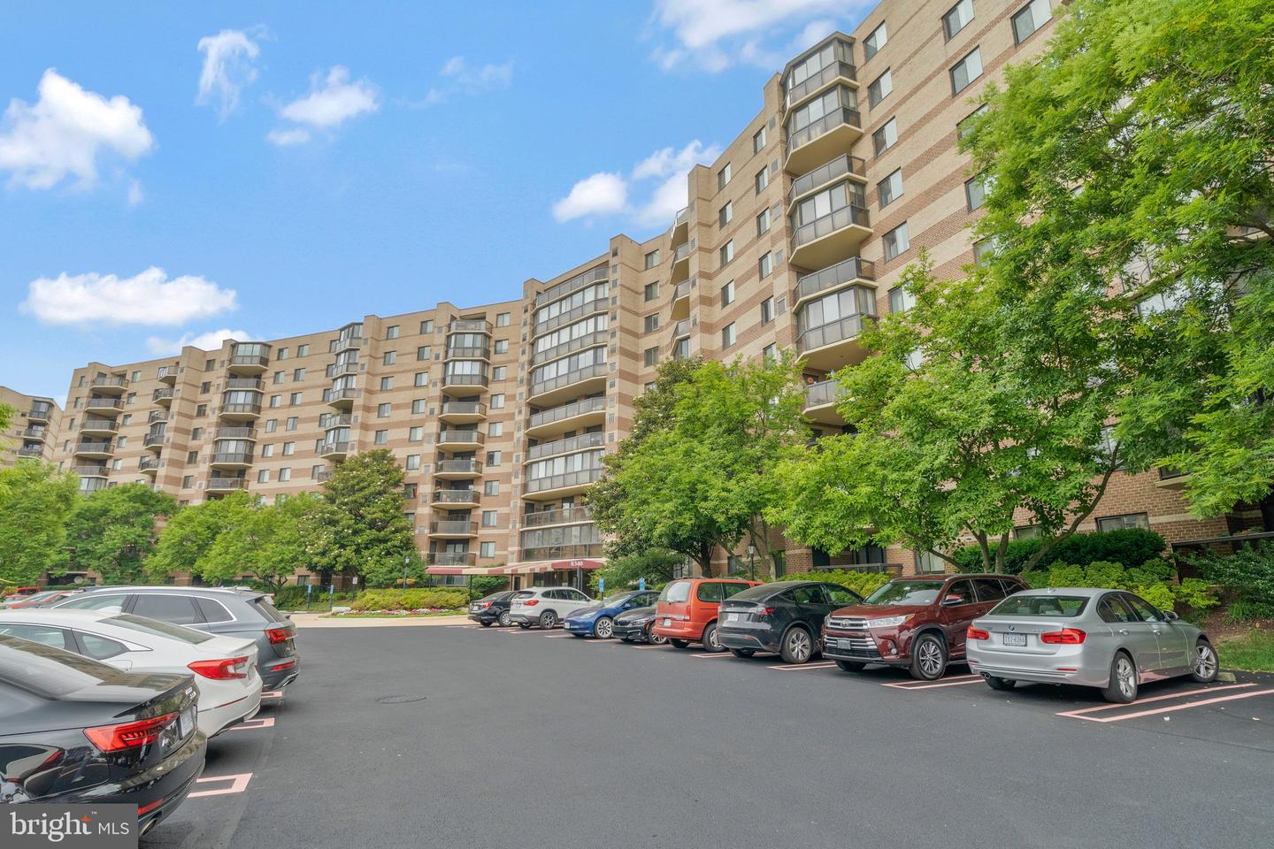 8340 Greensboro Dr #821