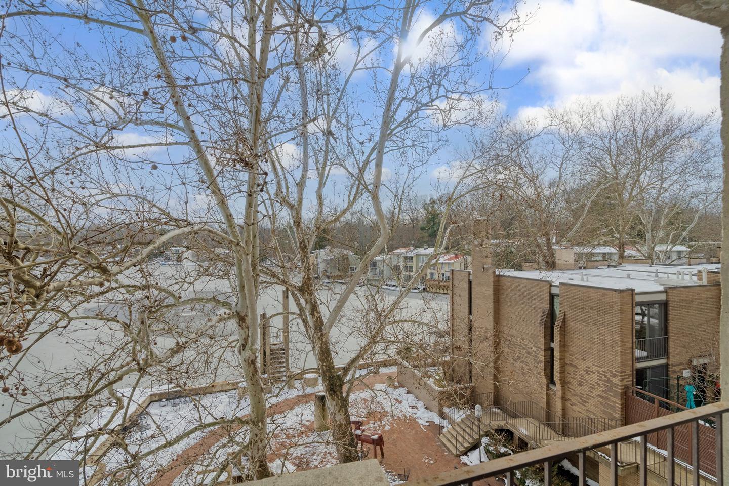 11400 Washington Plz W #303
