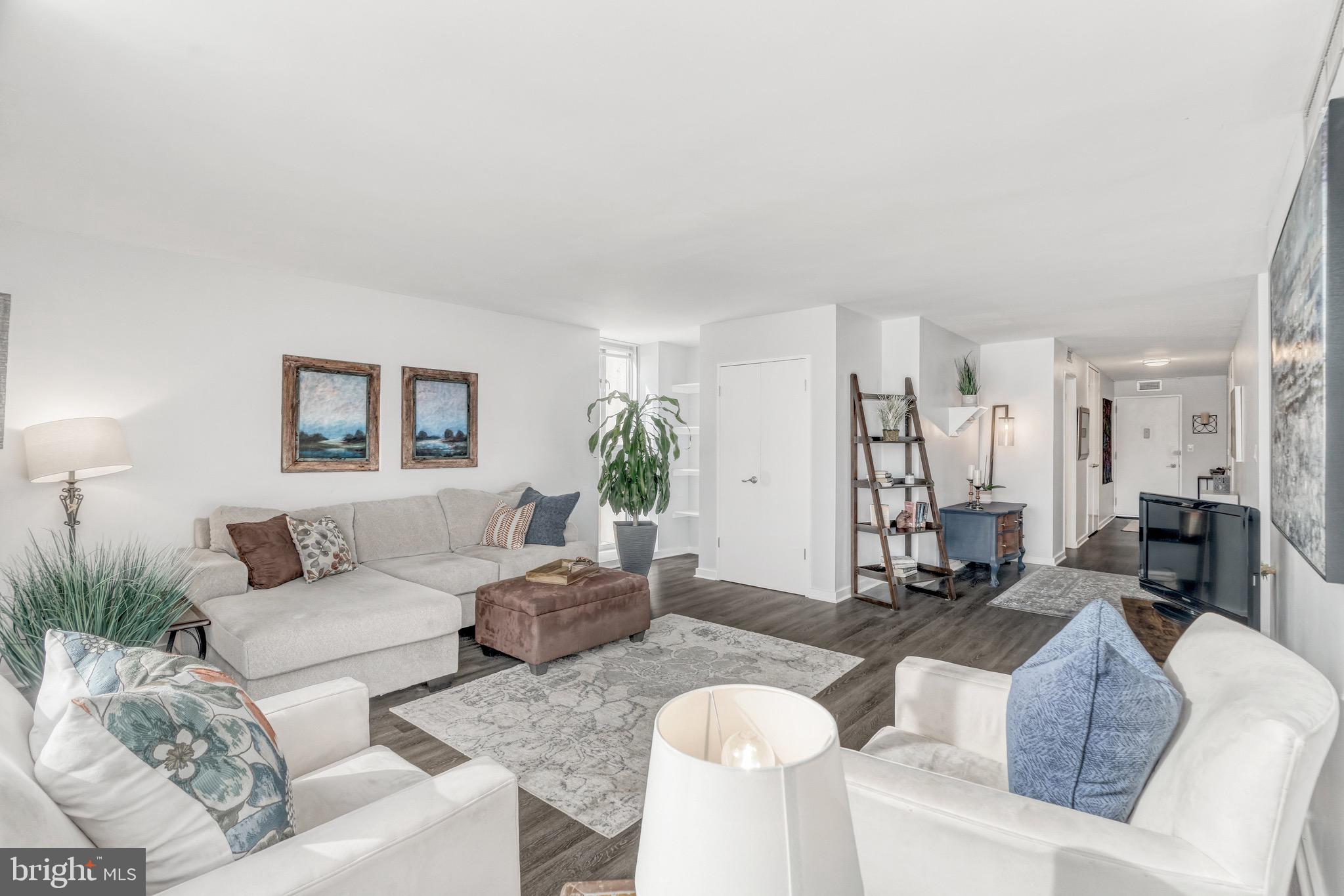 11400 Washington Plz W #303