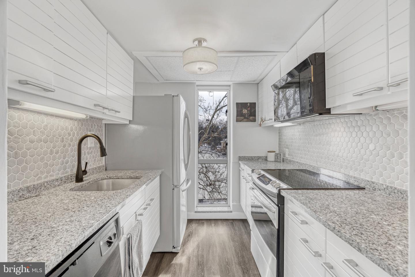 11400 Washington Plz W #303