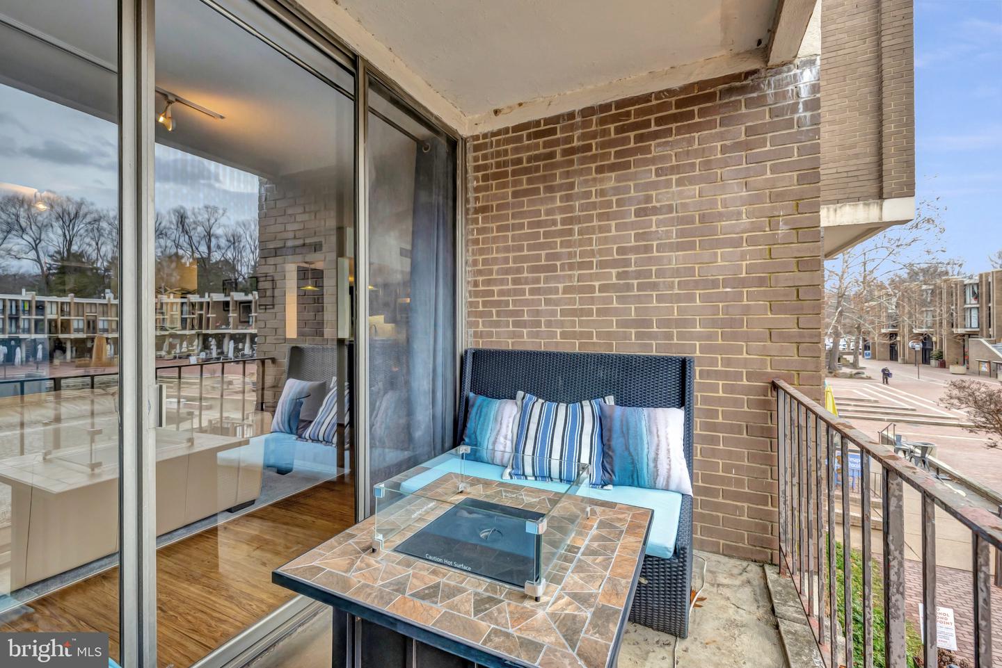 11428 Washington Plz W #11428
