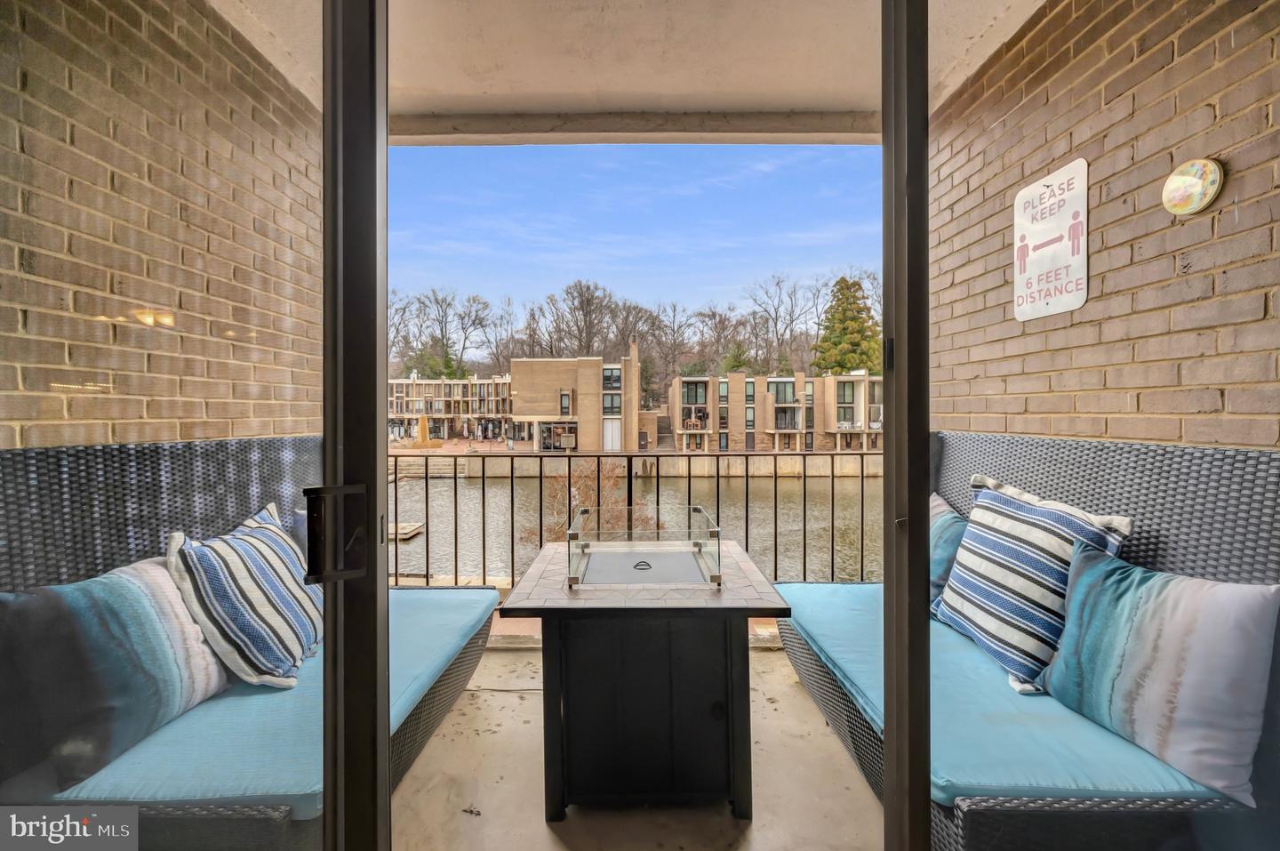 11428 Washington Plz W #11428