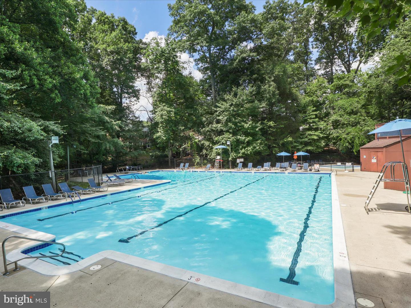 2425 Ansdel Ct