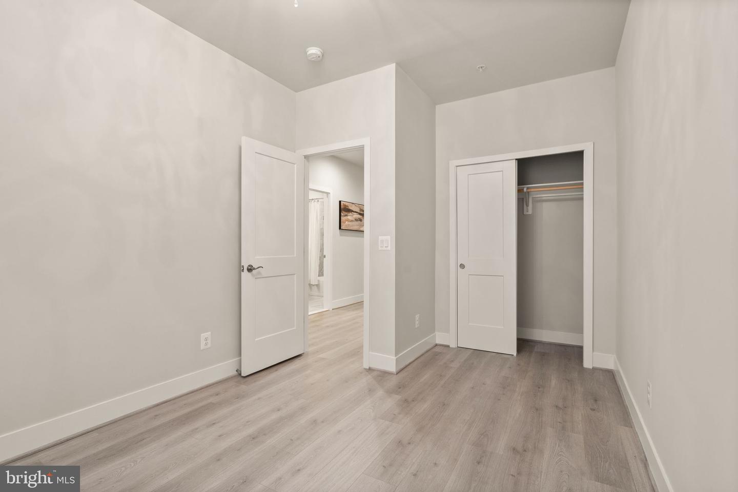 11696 Sunrise Square Pl