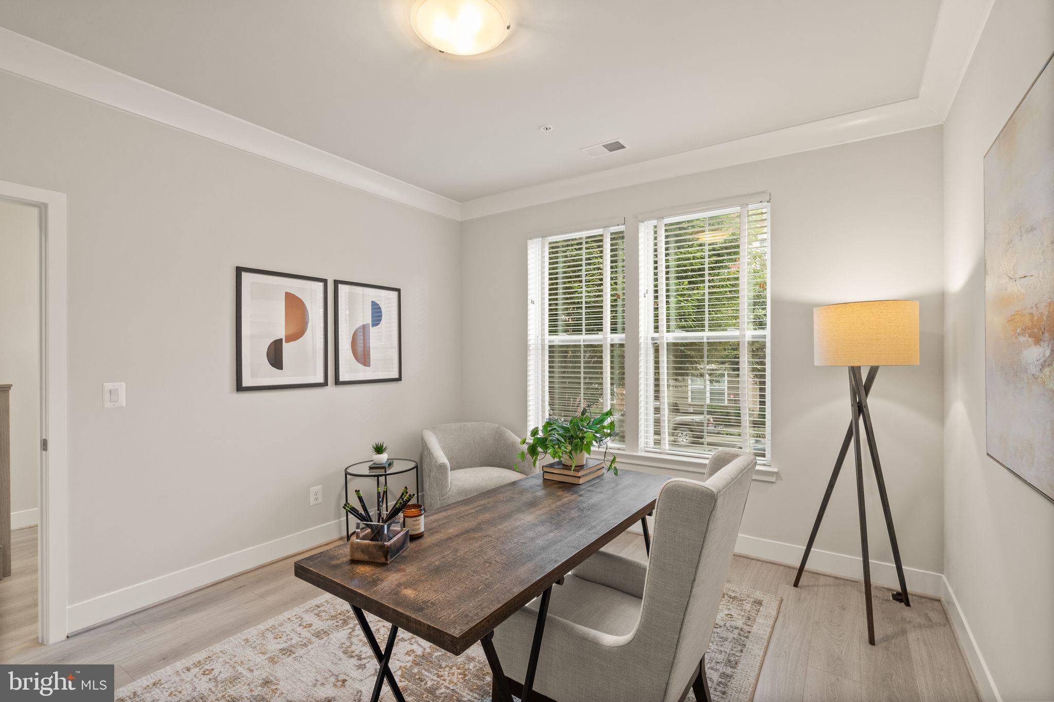 11696 Sunrise Square Pl