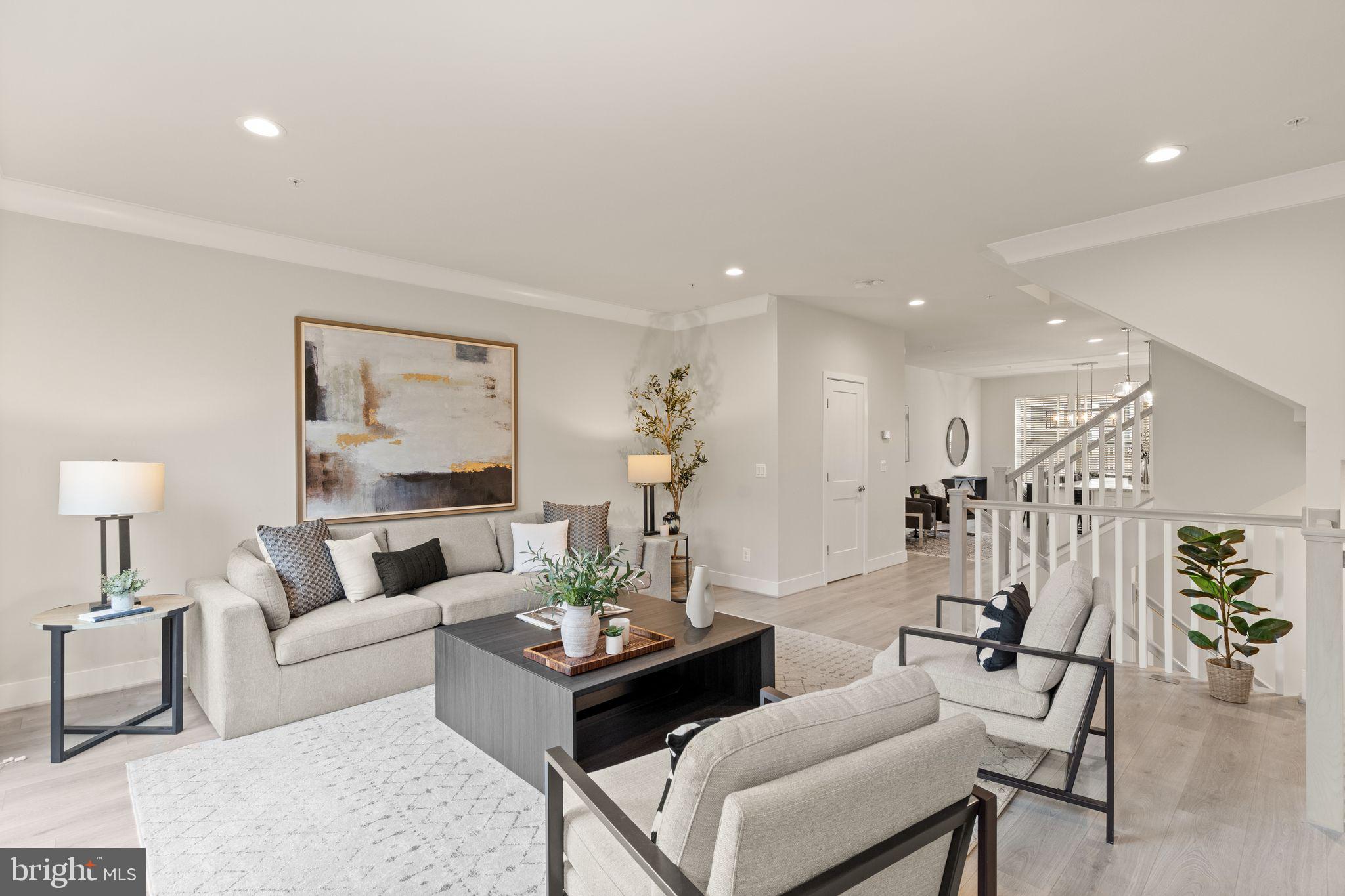 11696 Sunrise Square Pl