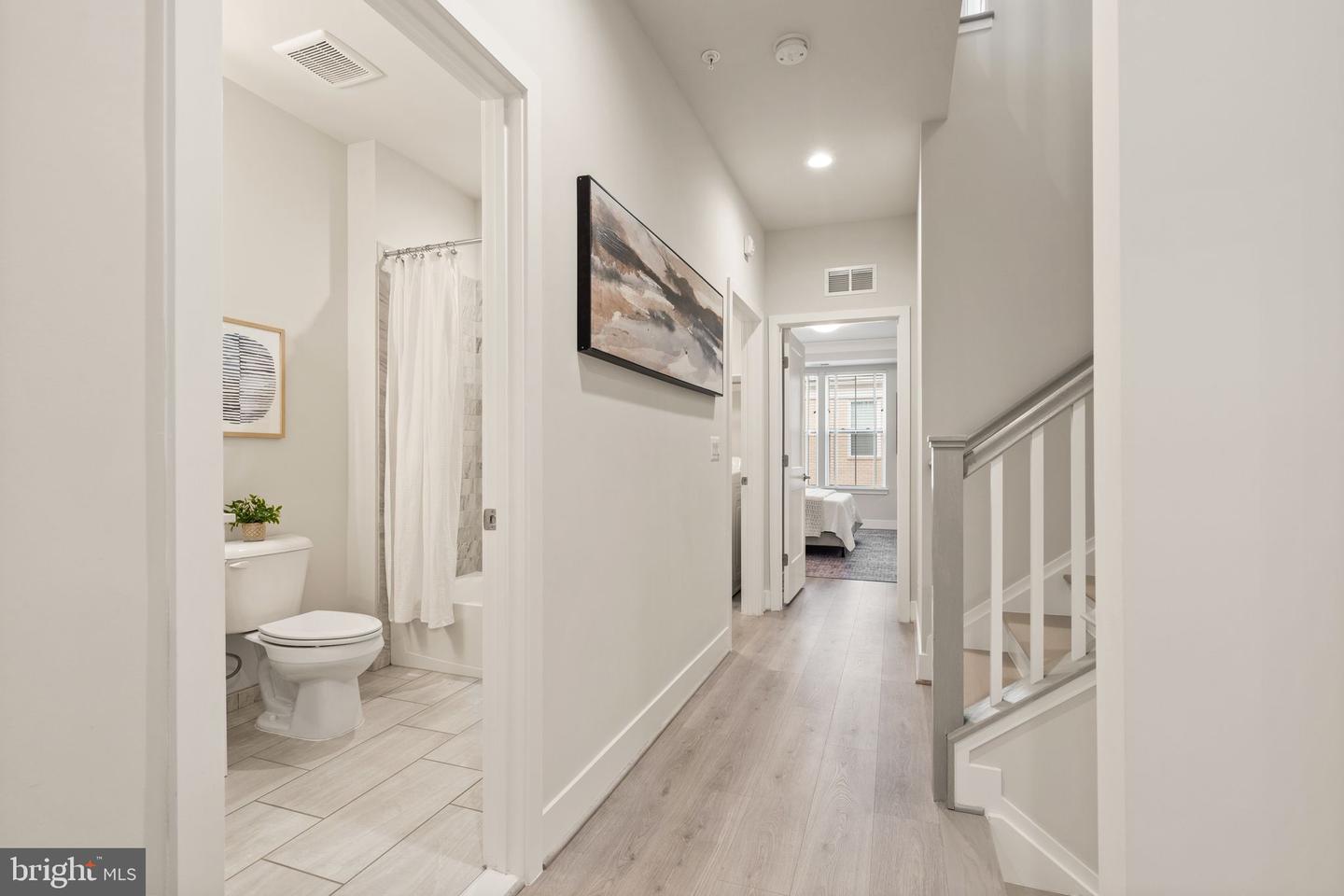 11696 Sunrise Square Pl