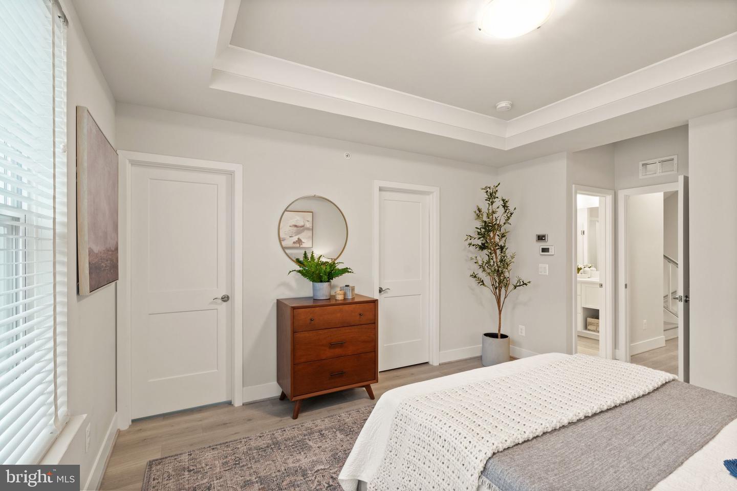 11696 Sunrise Square Pl