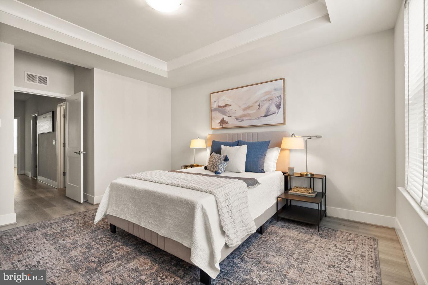 11696 Sunrise Square Pl