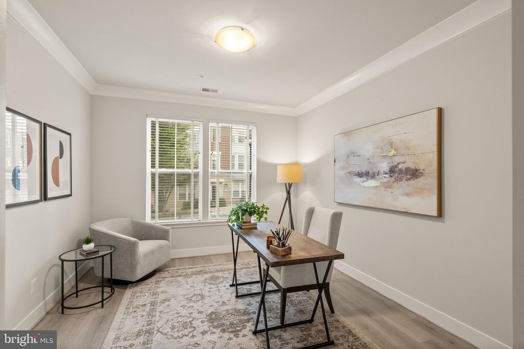 11696 Sunrise Square Pl