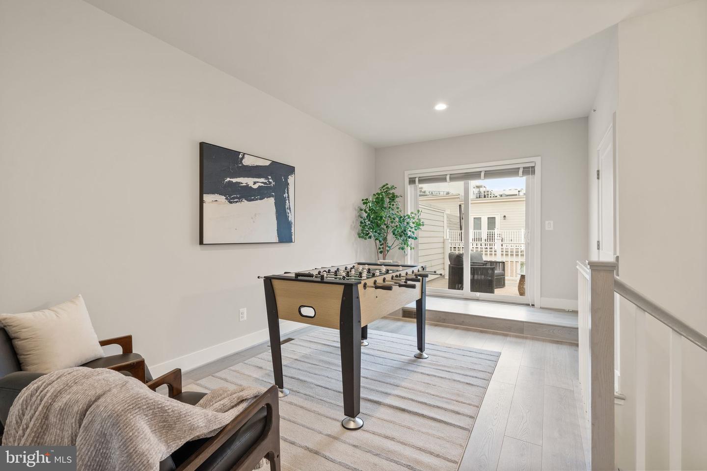 11696 Sunrise Square Pl