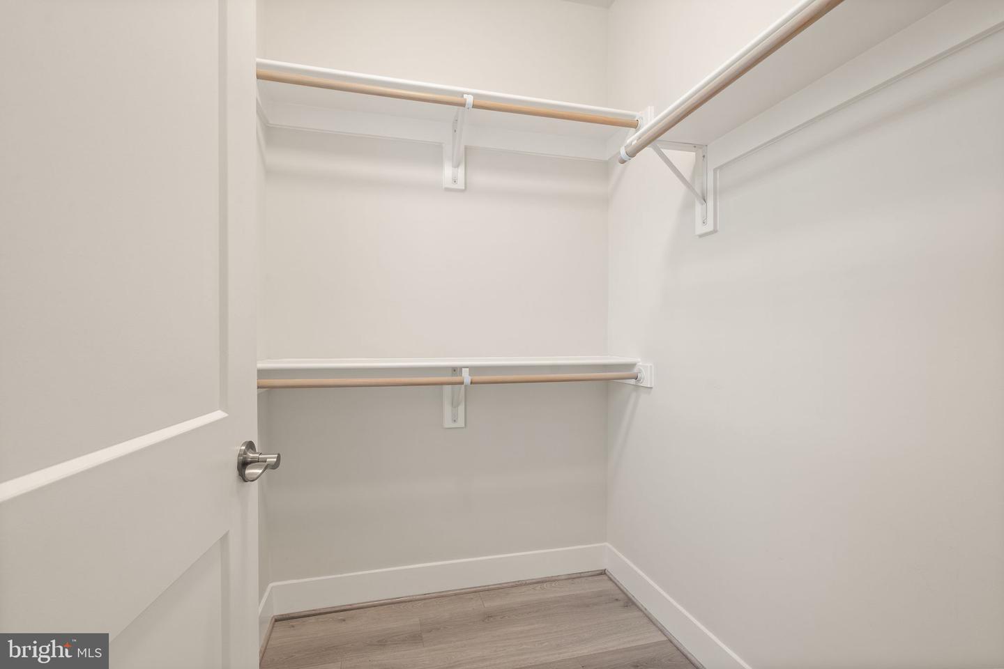 11696 Sunrise Square Pl