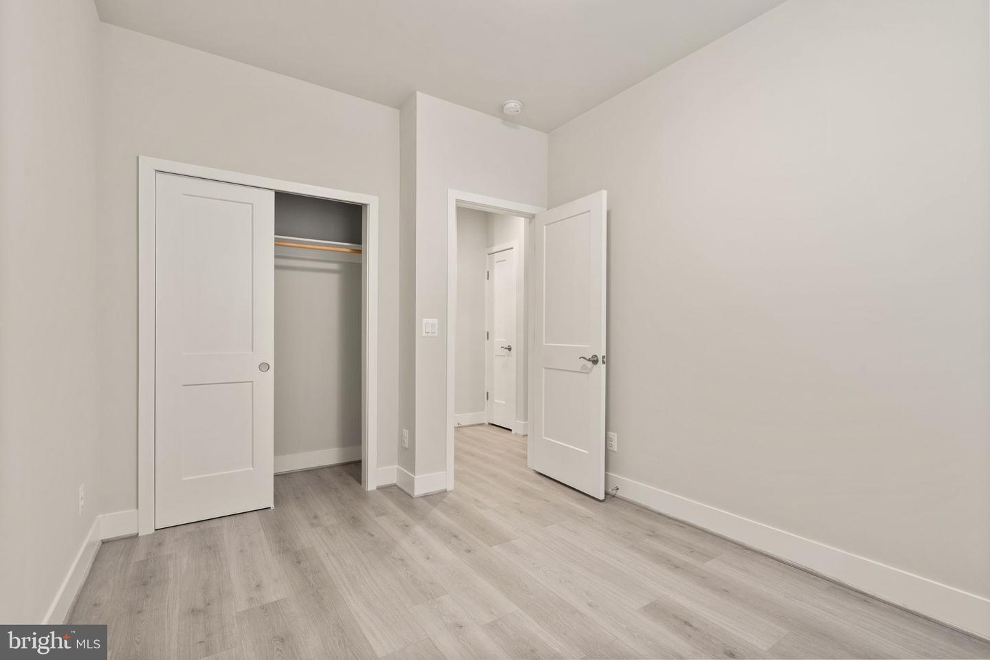 11696 Sunrise Square Pl
