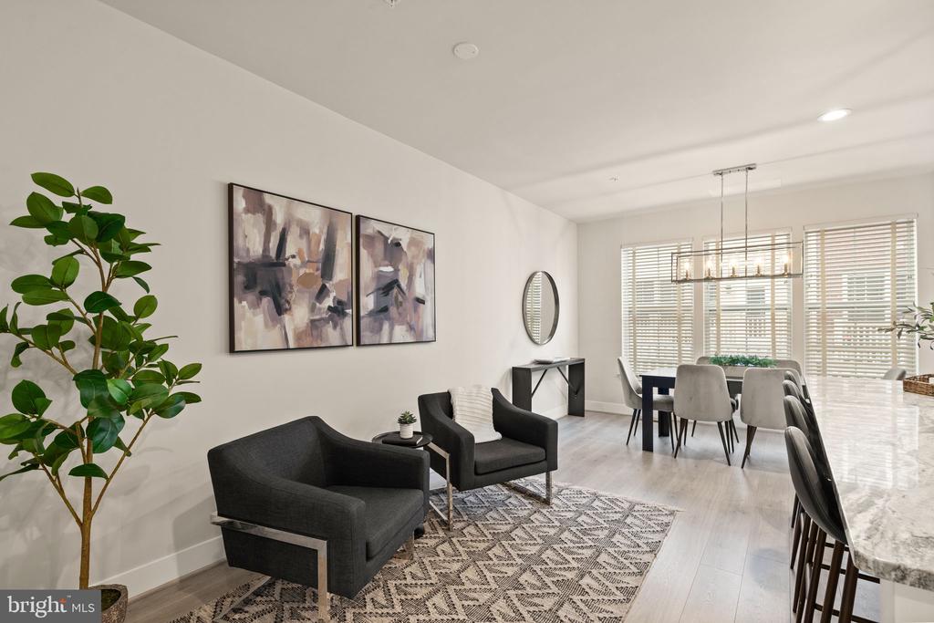 11696 Sunrise Square Pl