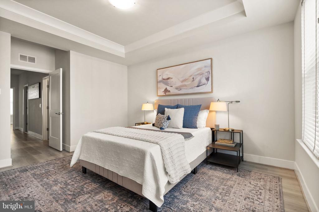 11696 Sunrise Square Pl