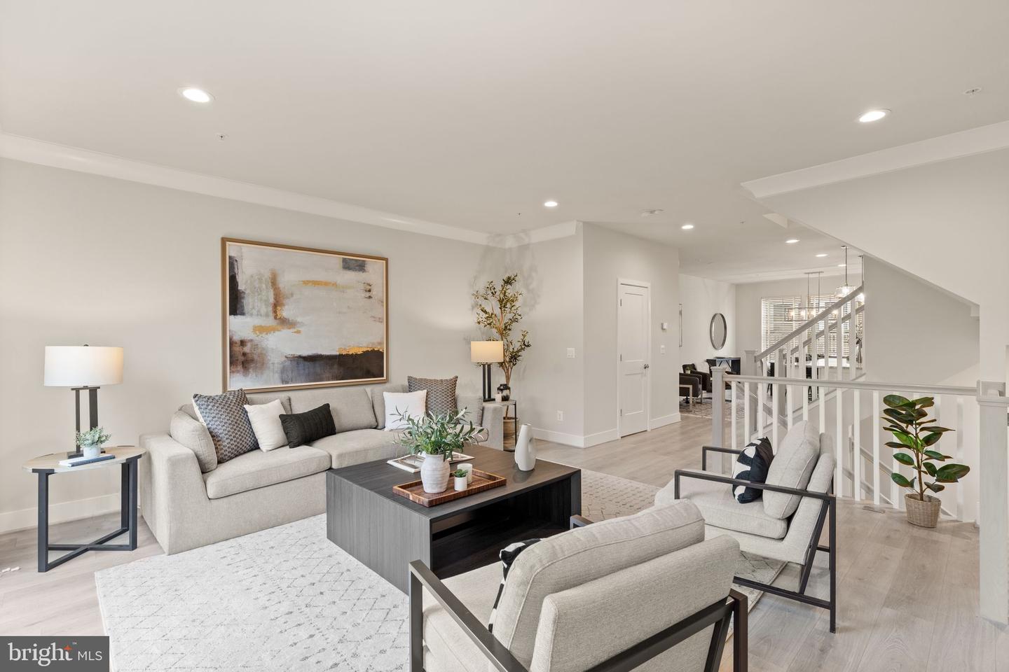 11696 Sunrise Square Pl