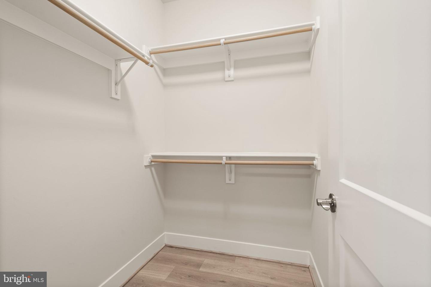 11696 Sunrise Square Pl