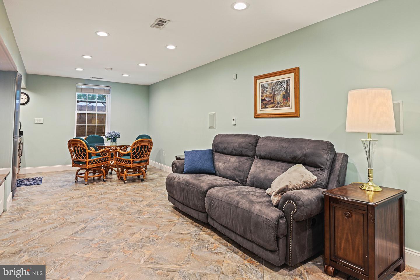13604 White Barn Ln