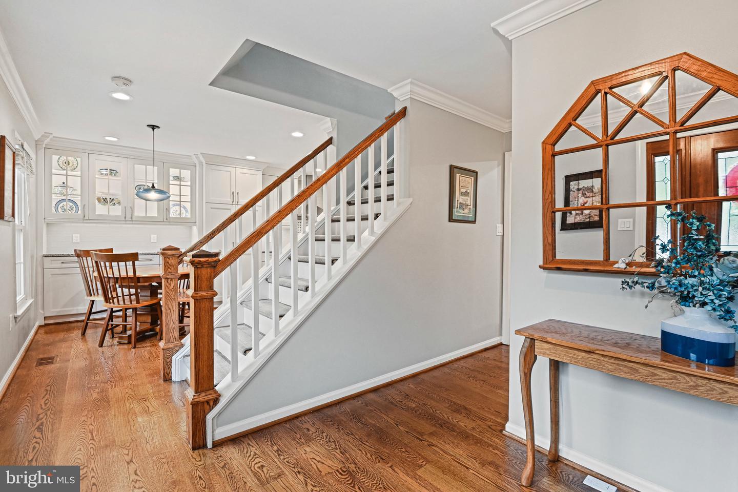 13604 White Barn Ln