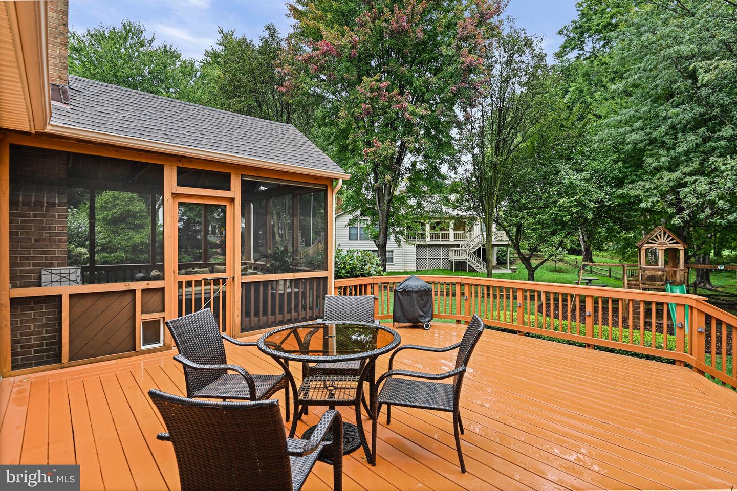 13604 White Barn Ln