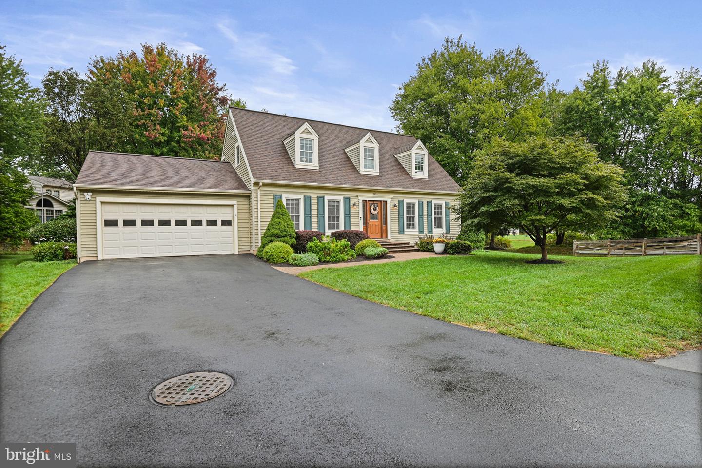 13604 White Barn Ln
