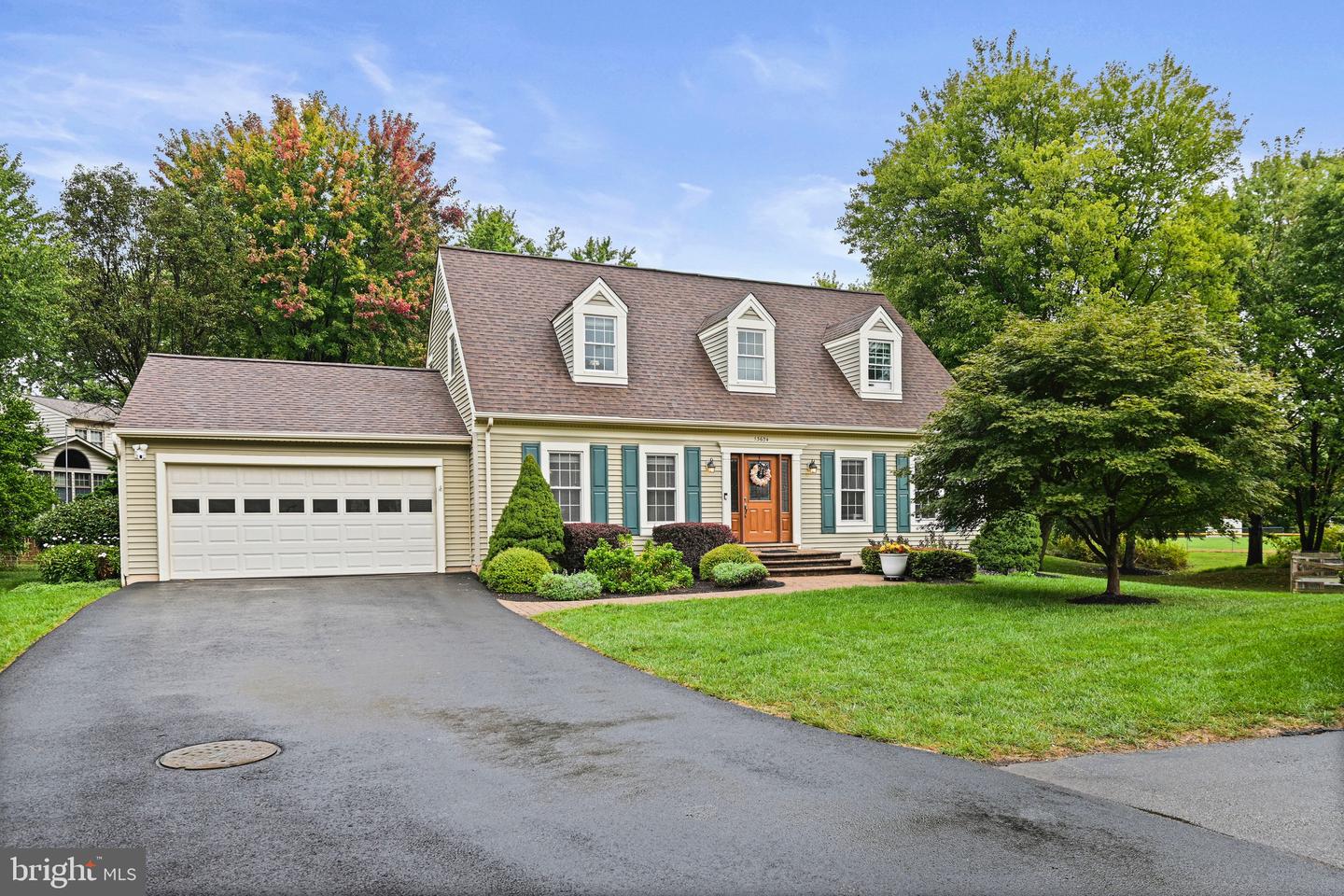 13604 White Barn Ln