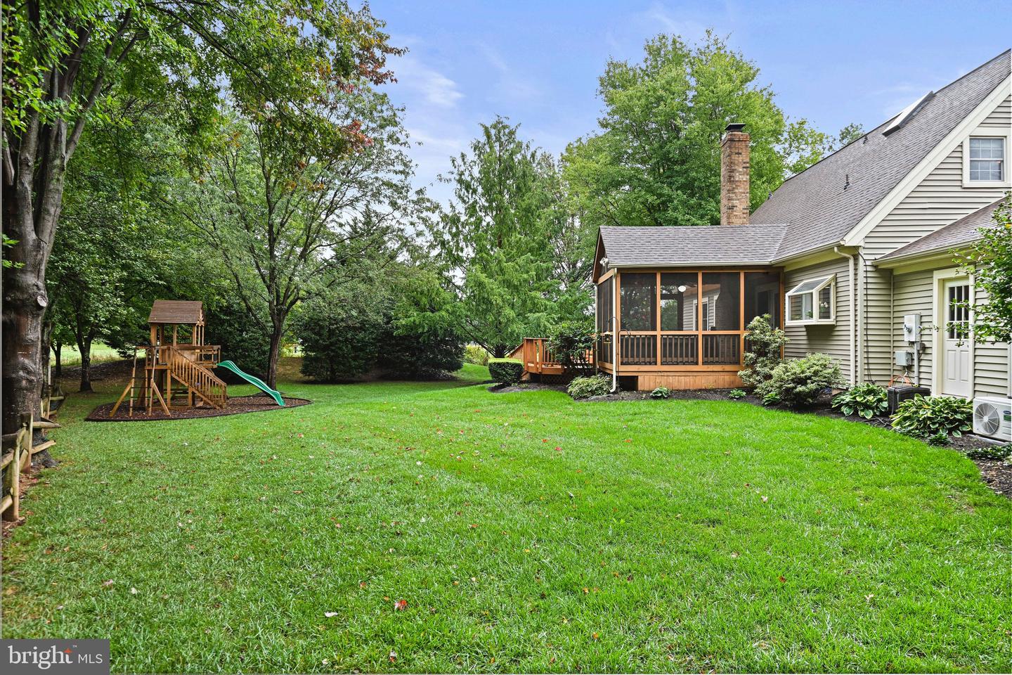13604 White Barn Ln