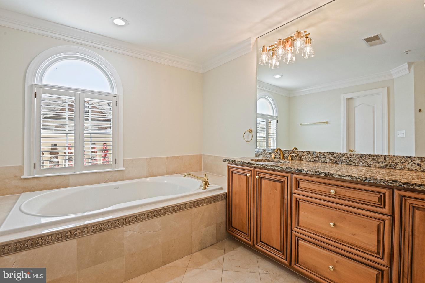 7712 Spoleto Ln