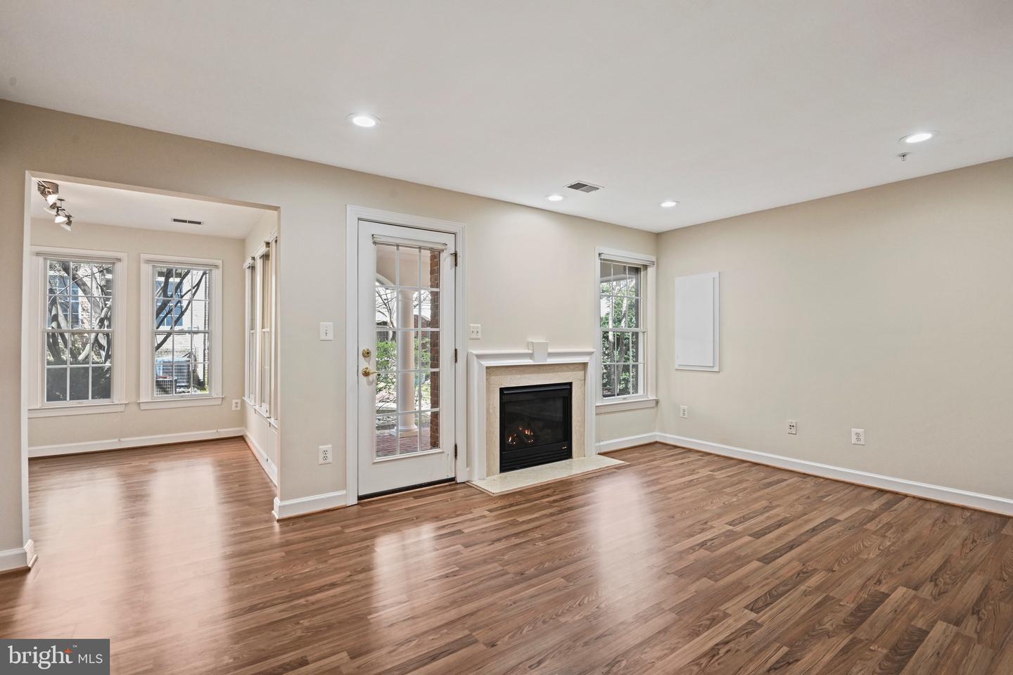 7712 Spoleto Ln