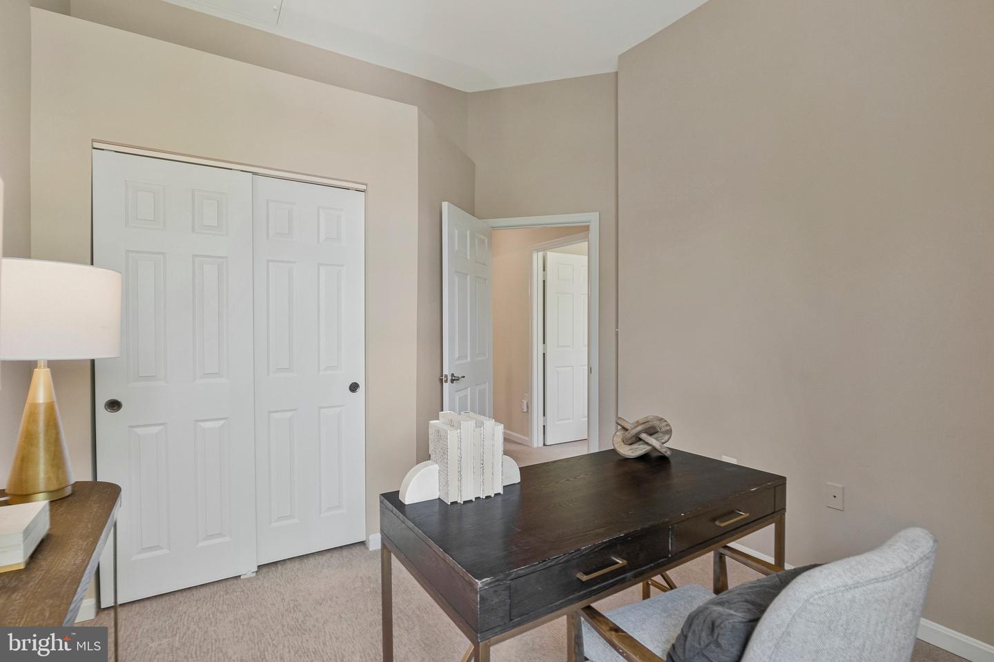 11402-J Gate Hill Pl #57