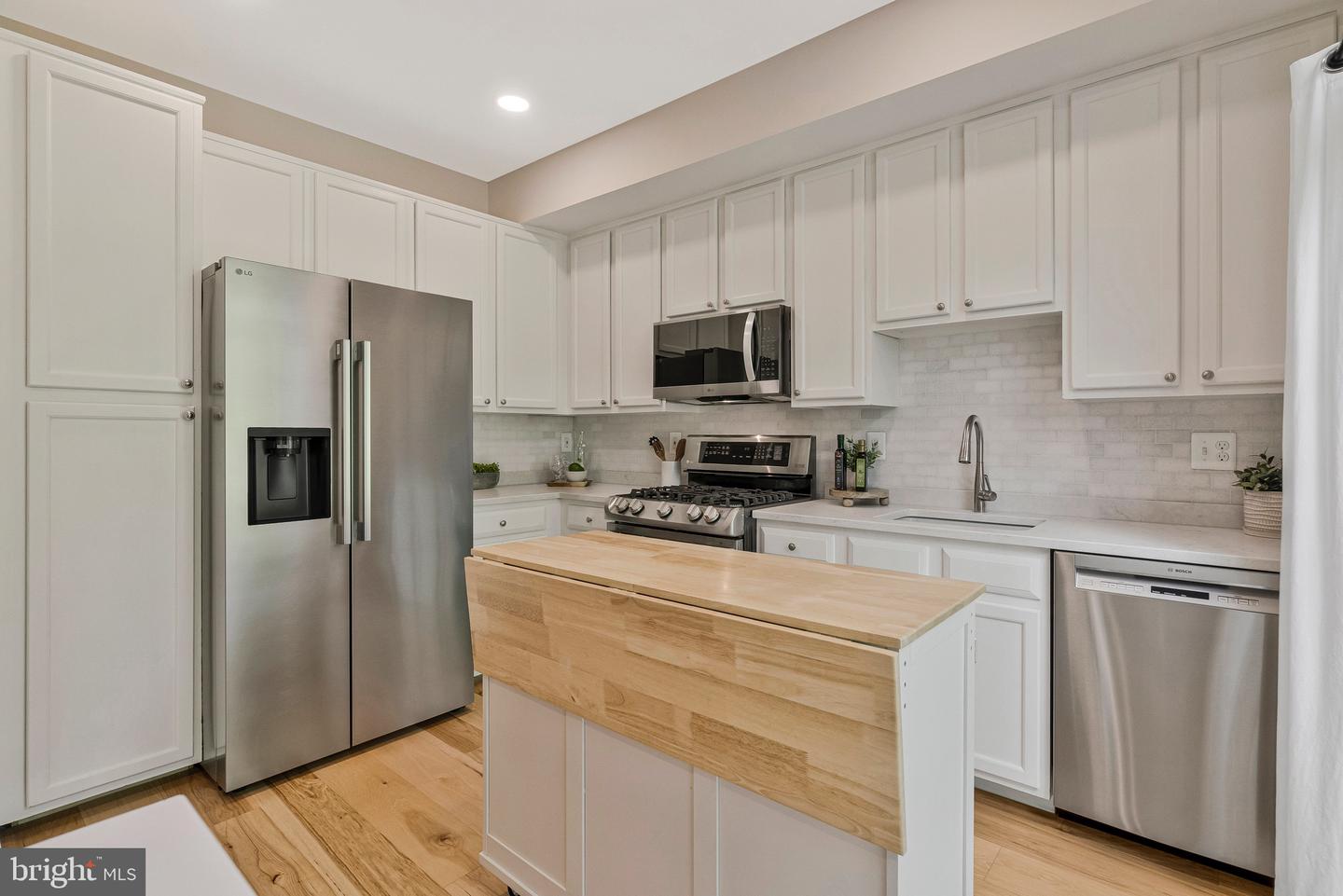 11402-J Gate Hill Pl #57
