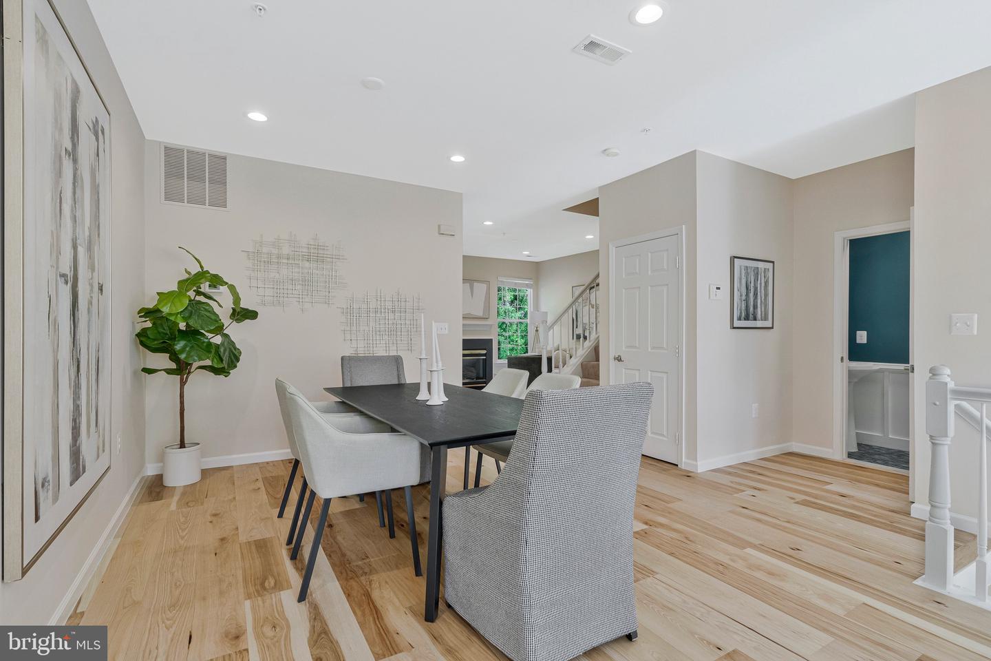11402-J Gate Hill Pl #57