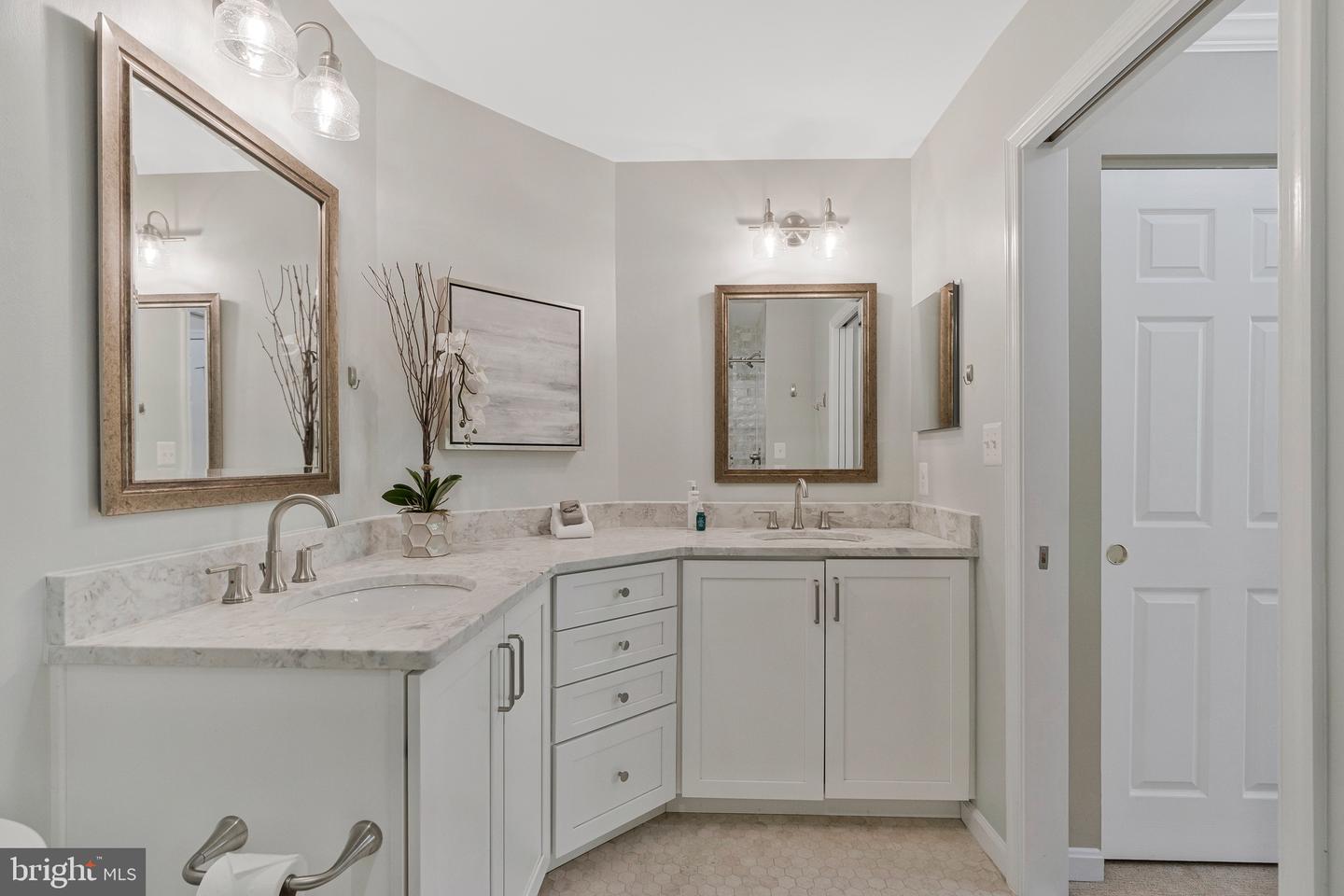 11402-J Gate Hill Pl #57