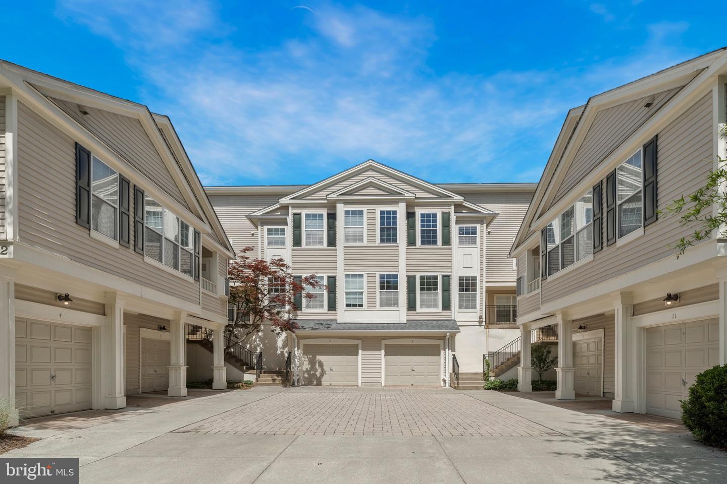 11402-J Gate Hill Pl #57