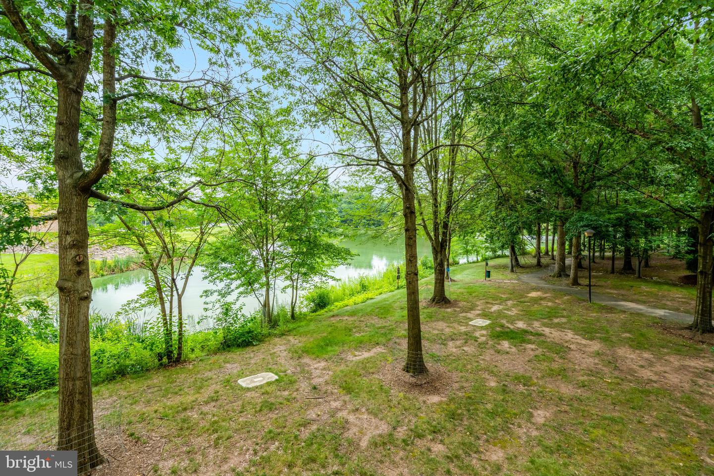 1712 Lake Shore Crest Dr #14