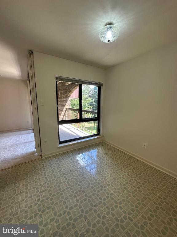 11208 CHESTNUT GROVE SQUARE 11208-209