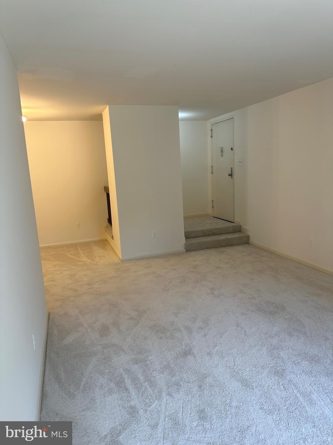 11208 CHESTNUT GROVE SQUARE 11208-209