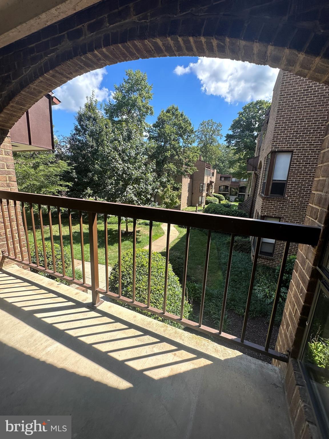 11208 CHESTNUT GROVE SQUARE 11208-209