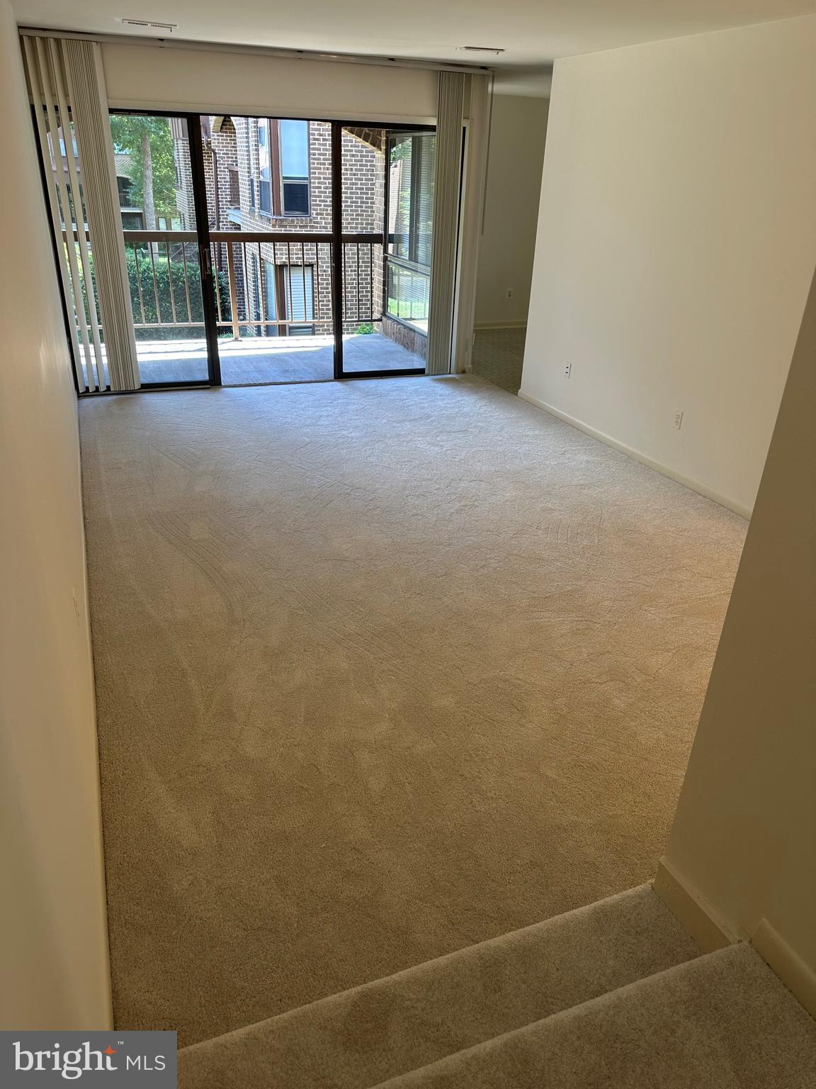 11208 CHESTNUT GROVE SQUARE 11208-209