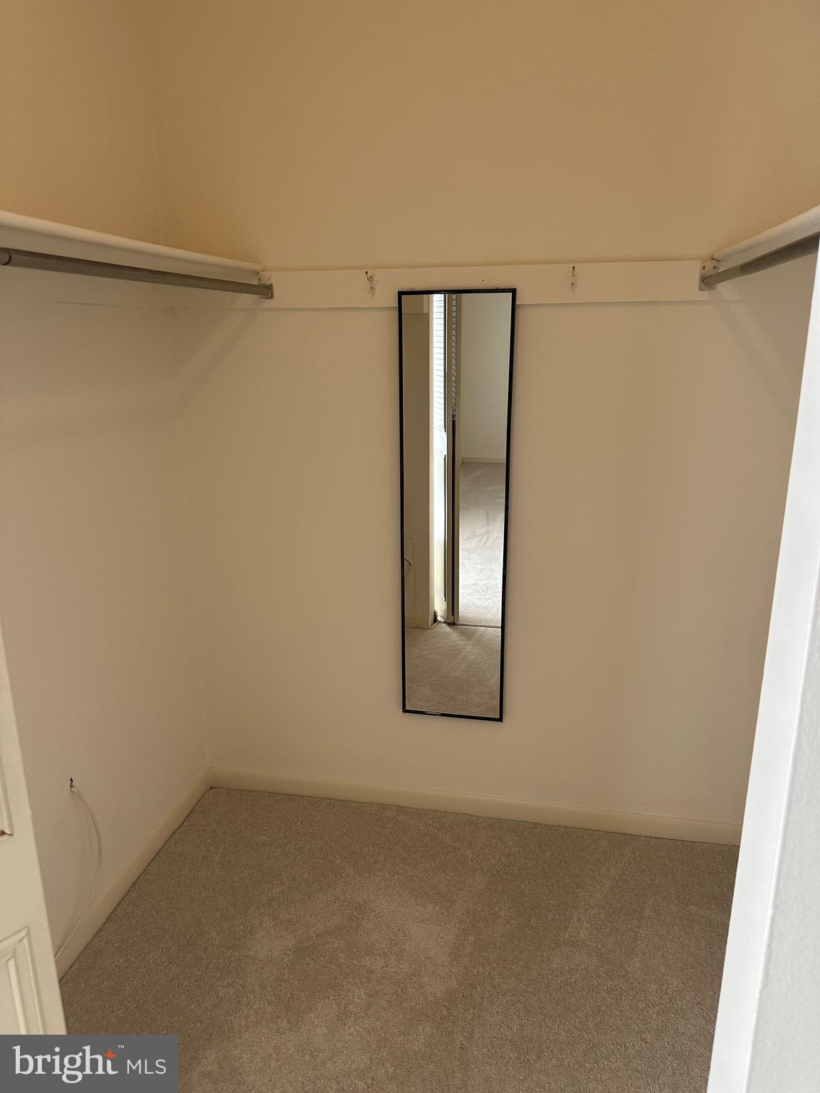 11208 CHESTNUT GROVE SQUARE 11208-209