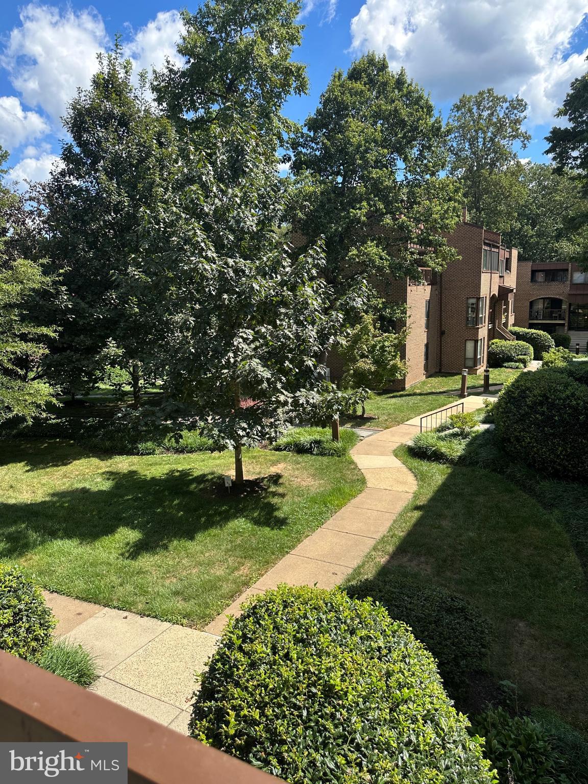 11208 CHESTNUT GROVE SQUARE 11208-209