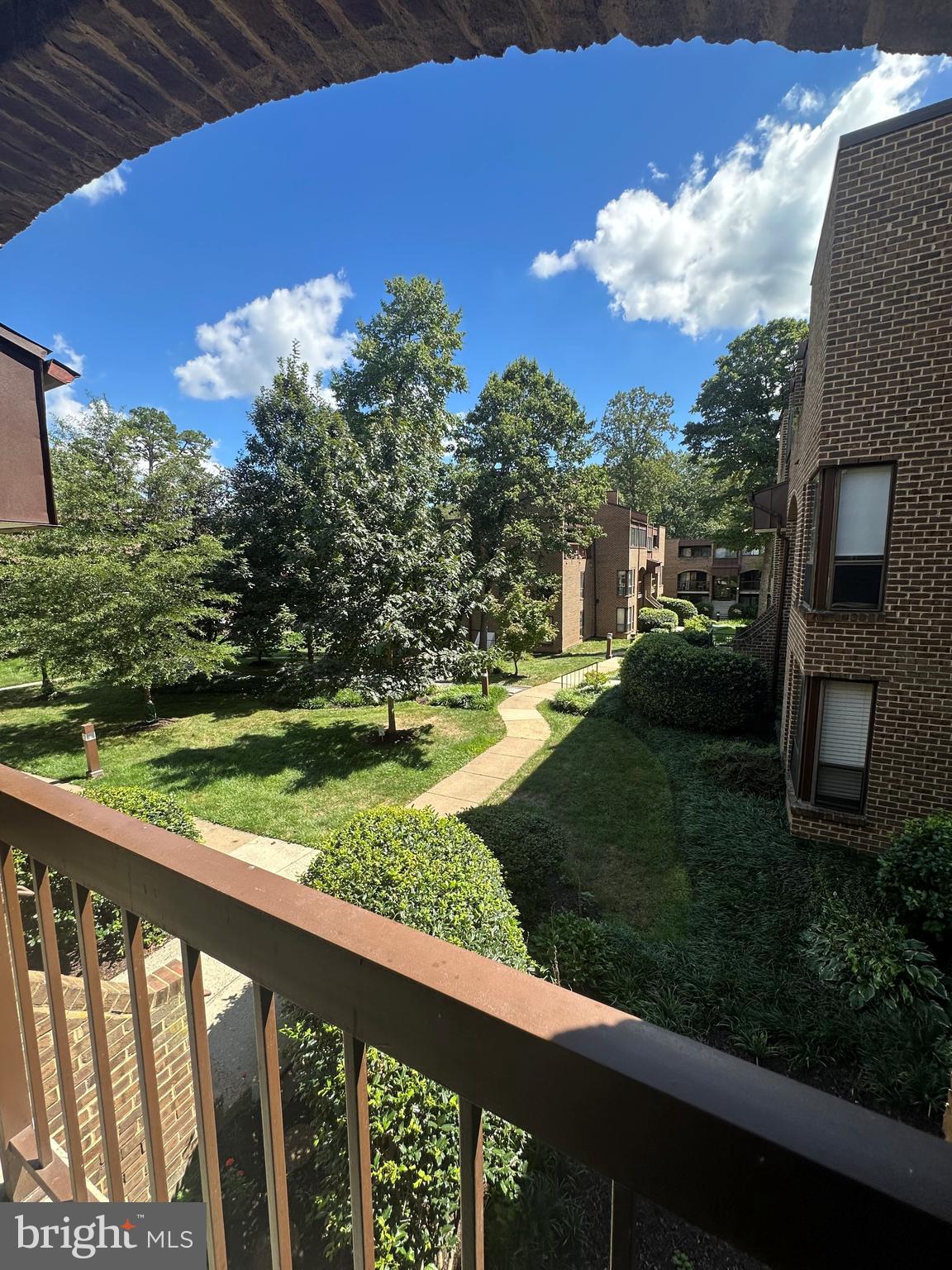 11208 CHESTNUT GROVE SQUARE 11208-209