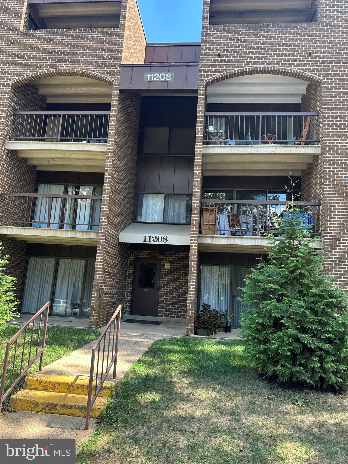 11208 CHESTNUT GROVE SQUARE 11208-209