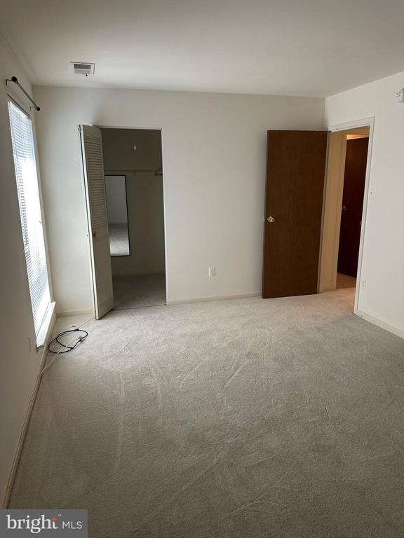 11208 CHESTNUT GROVE SQUARE 11208-209