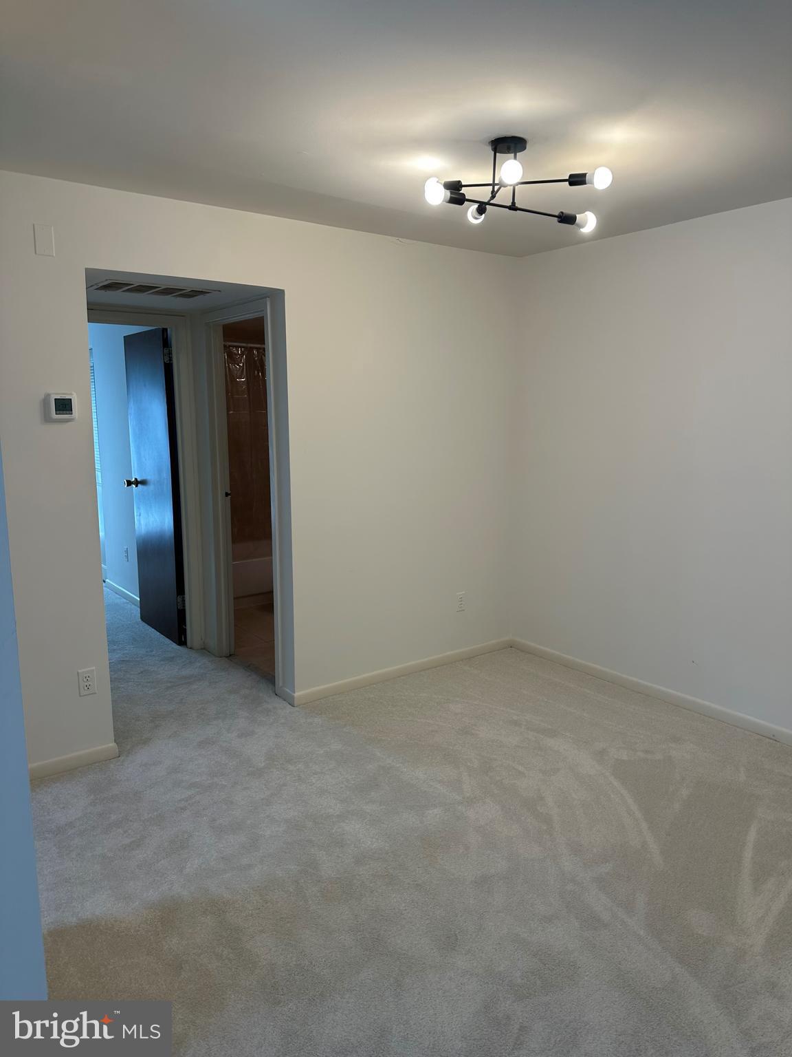 11208 CHESTNUT GROVE SQUARE 11208-209