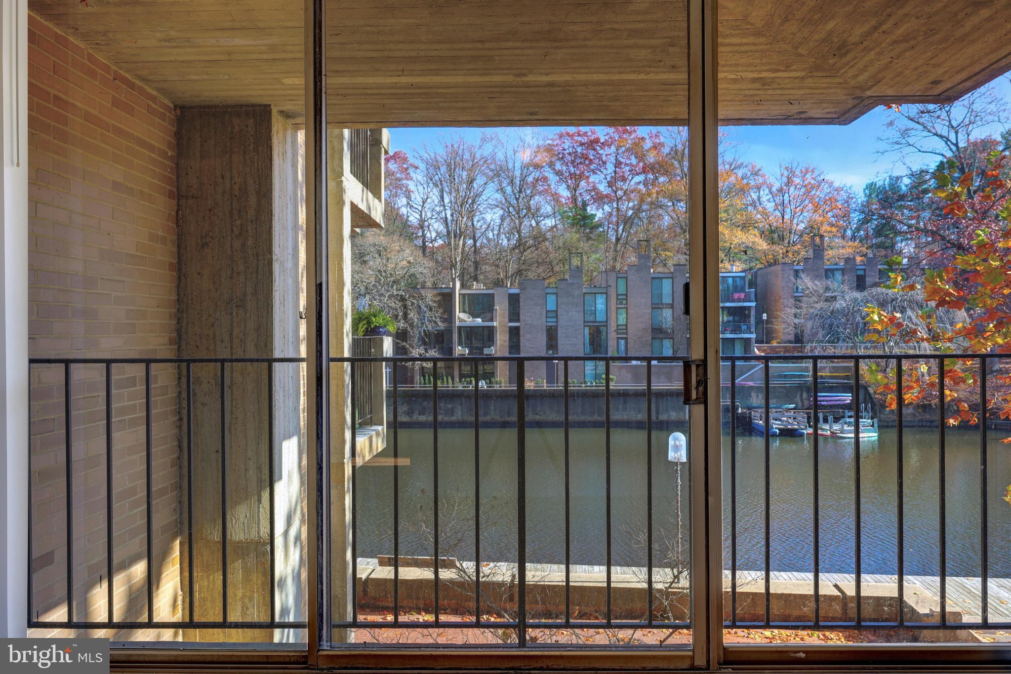 11400 WASHINGTON PLAZA W 103