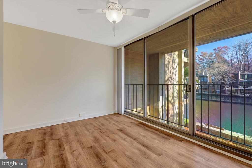 11400 WASHINGTON PLAZA W 103